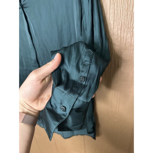 NWT Old Navy Womens Loose Satin Button-Down Shirt Dark Green Size Small‎ Office - Picture 4 of 6